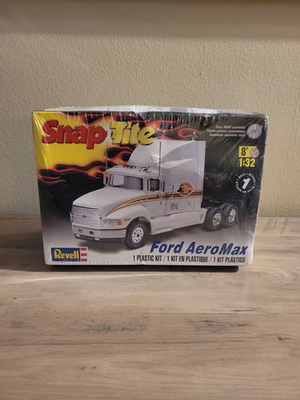 #ad Revell Ford AeroMax Semi Truck Plastic Snap Tite Assemble No Glue Model Kit 1:32 $30.00
