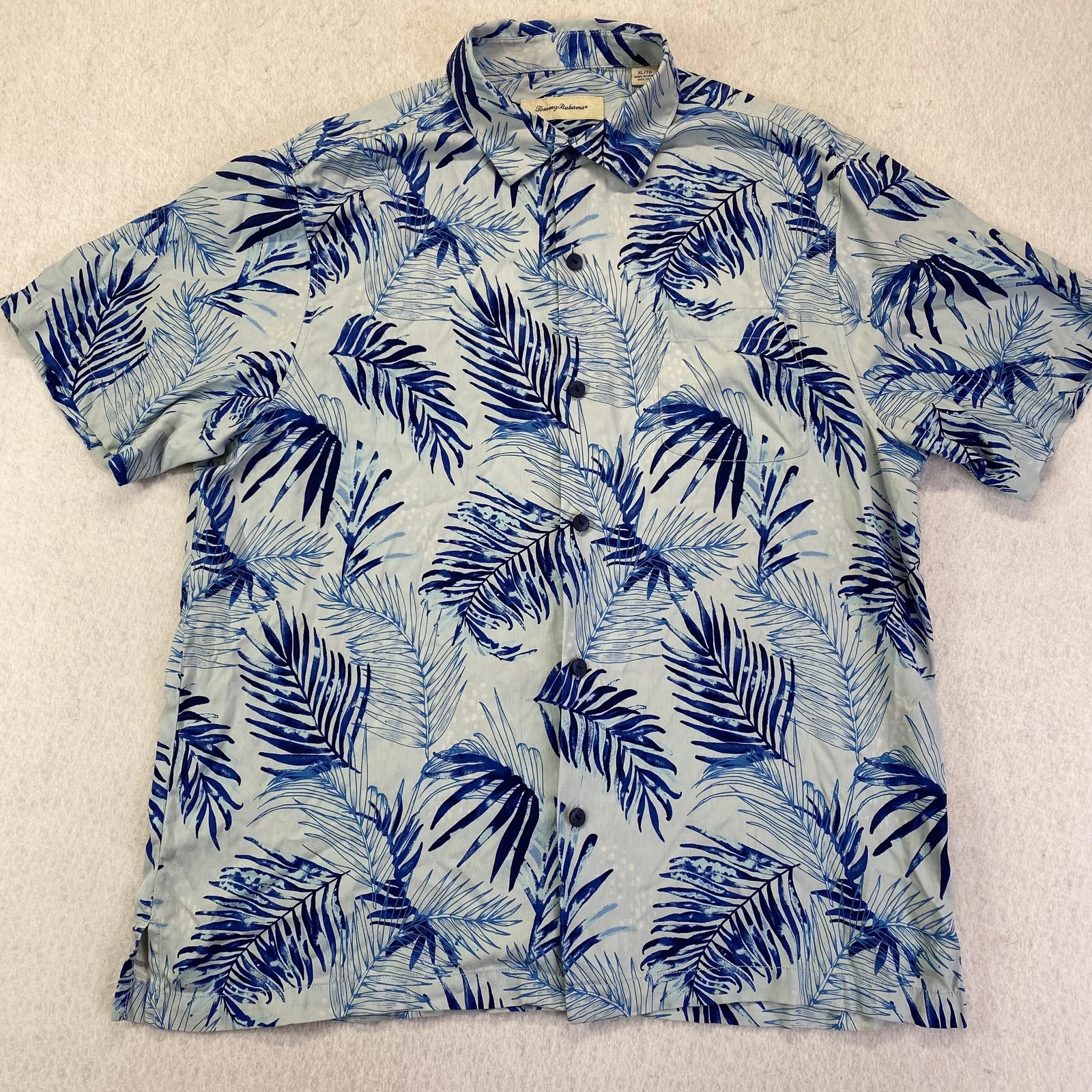 Tommy Bahama Shirt Mens Extra Large Blue Silk Palm Leaf Hawaiian Button Up