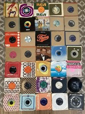job lot vinyl singles 7 inch - (35 No) Fame, Sinatra,Stevie Wonder,Cliff Richard