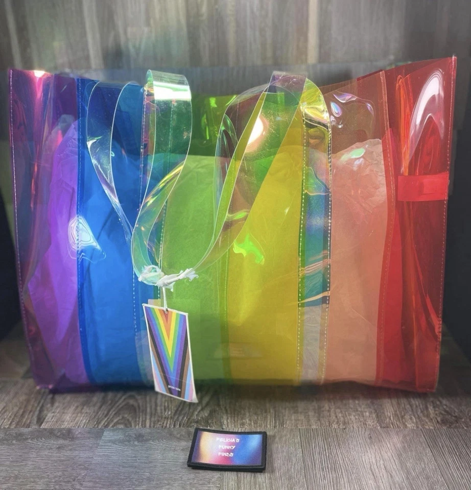 Bolso de mano Pride Rainbow Panel nuevo con etiquetas de Target Foto 3 de 4