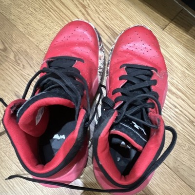 Under Armour Basketball Shoes Boys 4Y Red Perforated Sneakers No OG Box!!
