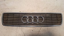 Calandre Audi V8