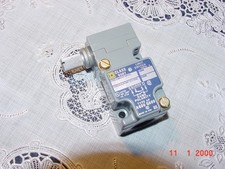 Square D, Class 9007C52B2, Heavy Duty Limit Switch, Rotary Head Type B, NEW 