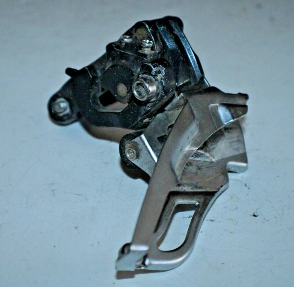 Desviador Shimano Deore triple delantero MTB FD-M591-10 66-69° 34,9 mm remitente a EE. UU. Foto 2 de 4