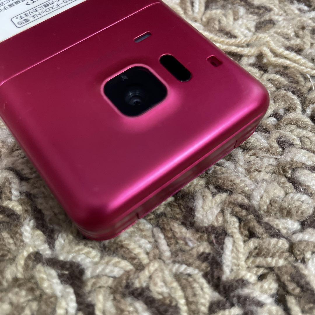 NTT Docomo Sh-05D Rose Box Accessories Japanese Flip Phone NTT Docomo Sh-05D Rose Box Accessories Japanese Flip Phone