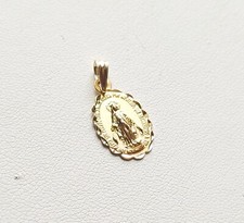 Pendentif or jaune massif 18 carats 750/1000 18K médaille Vierge effet martelé
