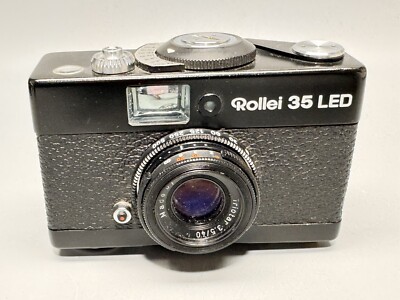 Rollei 35 LED mit Triotar 40mm f/3.5 Kamera  #7356582-84