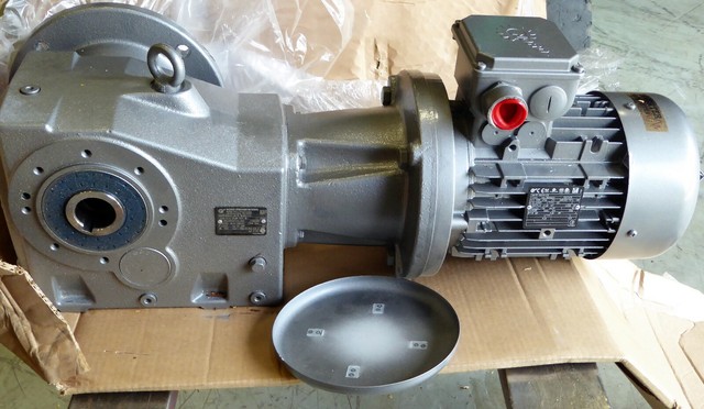 Мотор редуктор sk9022