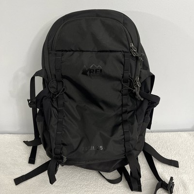REI Co-op Trail 25 Backpack Black Day Hiking Pack With Rain Cover Rain Cover