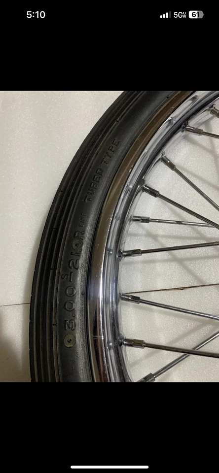 Llanta y neumático Harley Davidson Softail and Dyna Wide Glide cromados 21" Foto 4 de 4