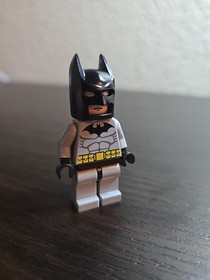 LEGO Batman Minifigure Classic 2006 Light Gray Suit 7780 7779 7782 No Cape