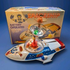 Vintage ZEUS UFO Spaceship Battery Op. Works Original Box Power Rangers Inspired
