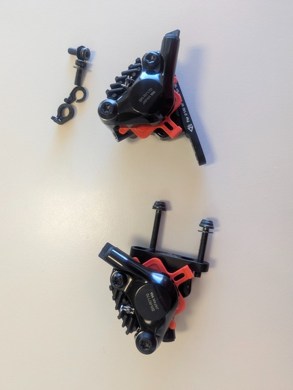 Shimano 105 BR-R7170 Disc Brake Calipers Pair F&R