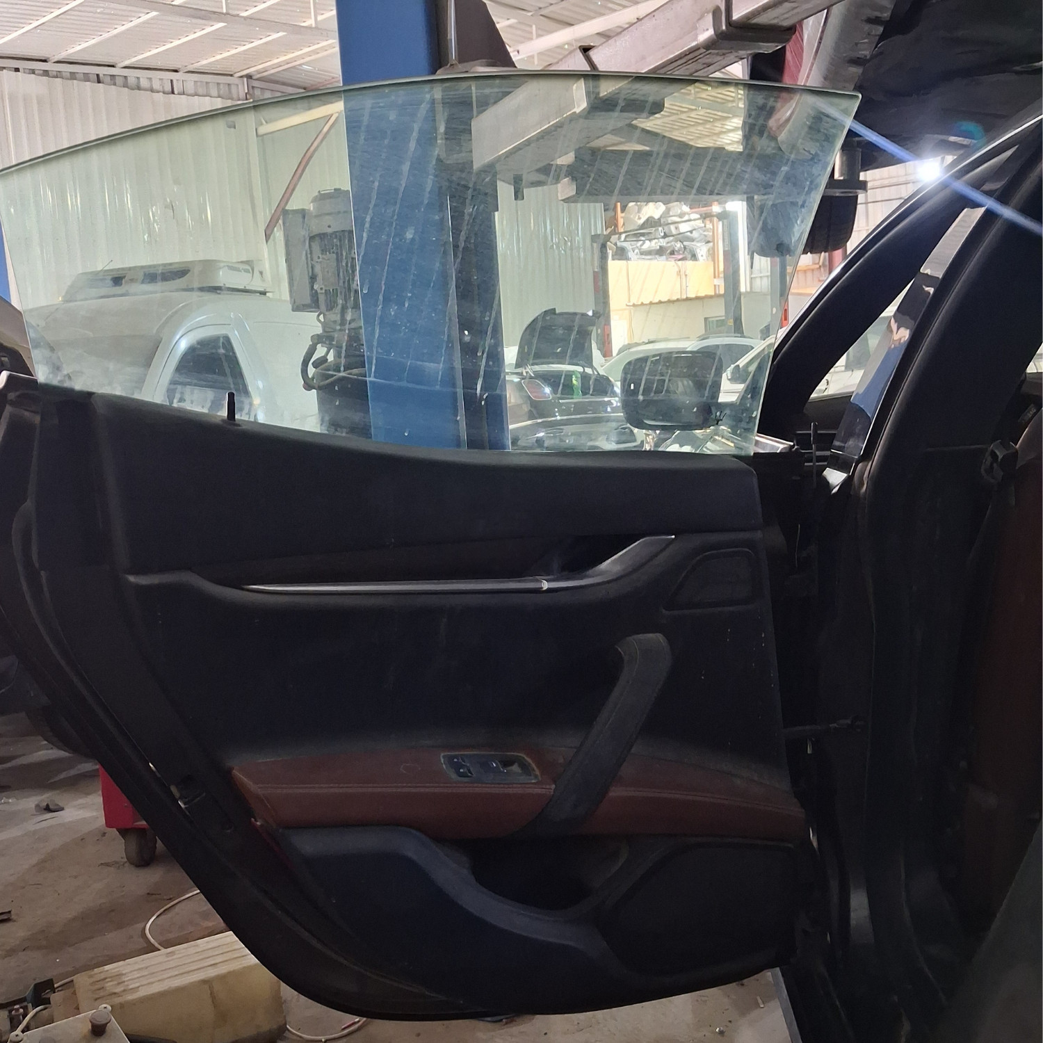 Maserati Ghibli 2014-2020 Front Right Air vent P/N 670004139