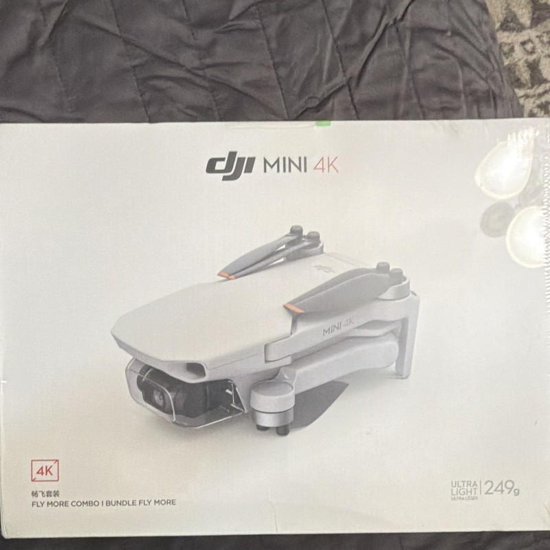 DJI Mini 4K Fly More Combo 4K UHD 249g Drone w/ RC-N1C 93-Min 10km. Brand new