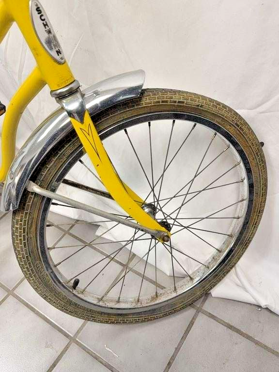 Vintage 1970's Schwinn Yellow Sting-Ray Lil' Chik Bike Bicycle w