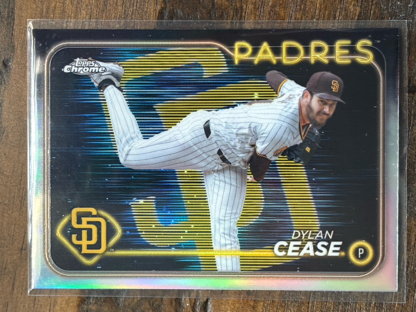 2024 Topps Chrome - Dylan Cease #224 Lightboard Logo Refractor