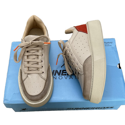 Runnerboss Sneaker Damen Beige Chunky Größe UK 3 EU 36 Innovator Plateau Spitze.
