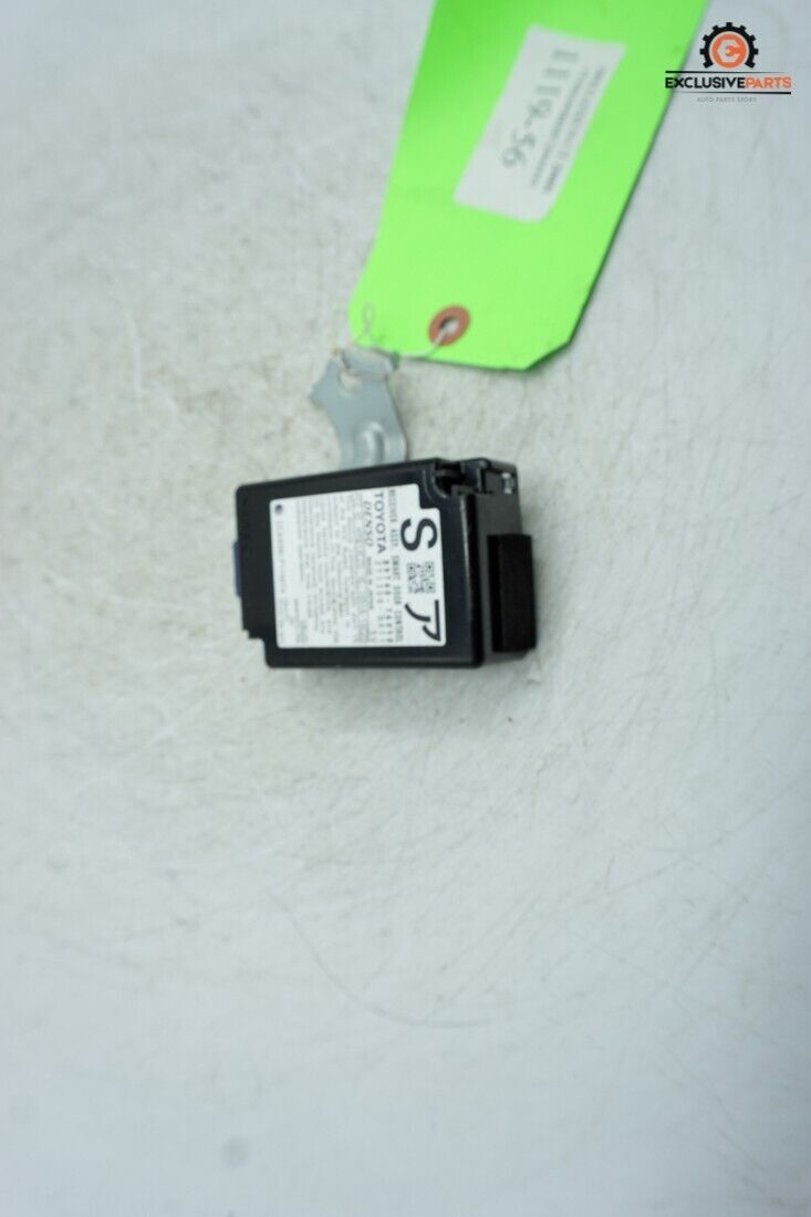 2012 Lexus Ct 200h Keyless Entry Receiver Door Control 89740-76010 