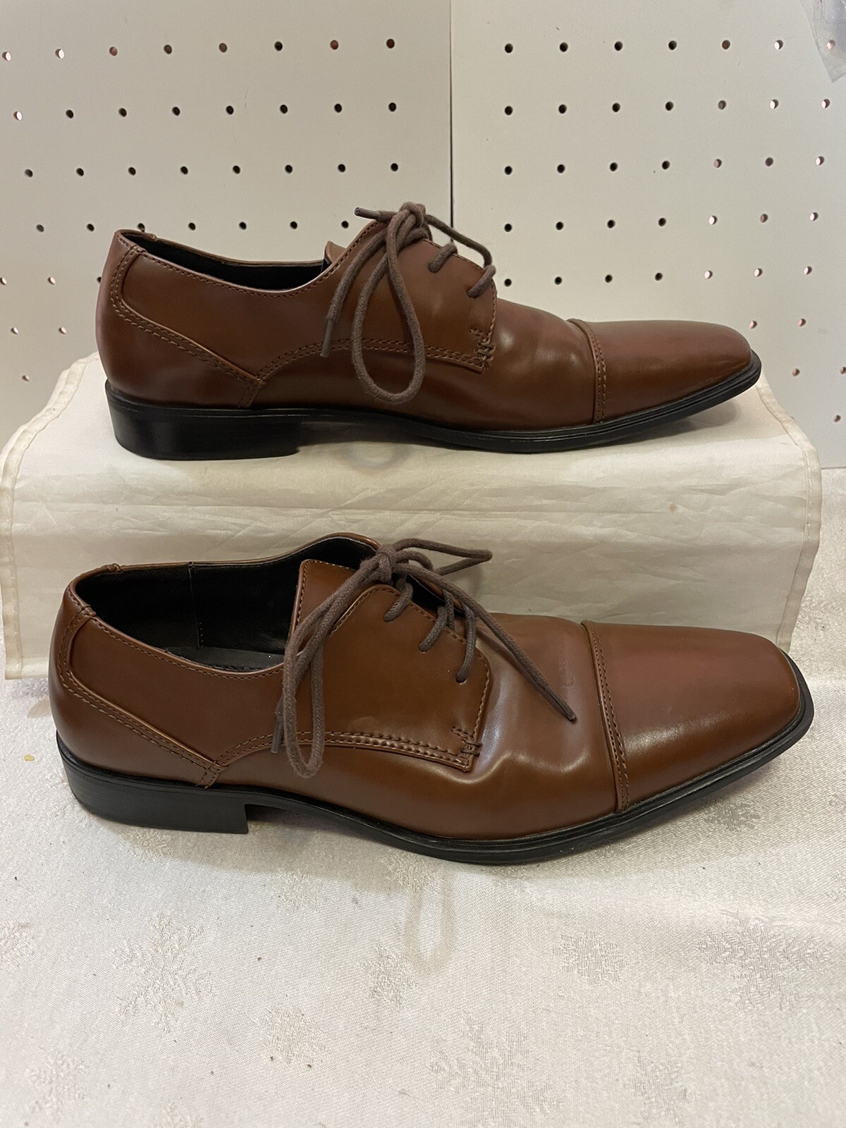 SAOLA Scarpa elegante uomo Apt 9 marrone Colton Cognac Oxford taglia 9 5 24 00