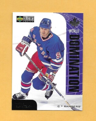 97-98 Collector's Choice WORLD DOMINATION Card # W1 WAYNE GRETZKY EXCEPTIONAL!! 