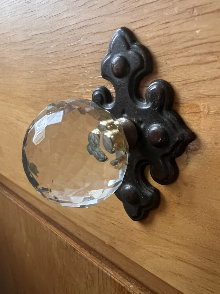 Tiradores de puerta/cajón de gabinete de bolas de vidrio de corte redondo de cristal vintage Foto 3 de 4