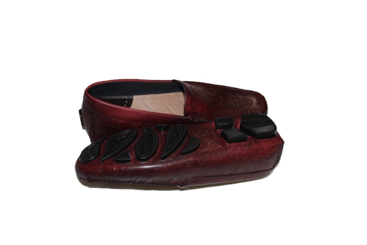 ROBERT GRAHAM WINE CROSSBONES LEATHER DRIVING SHOES Amazon.com | Robert Graham Men main image 4