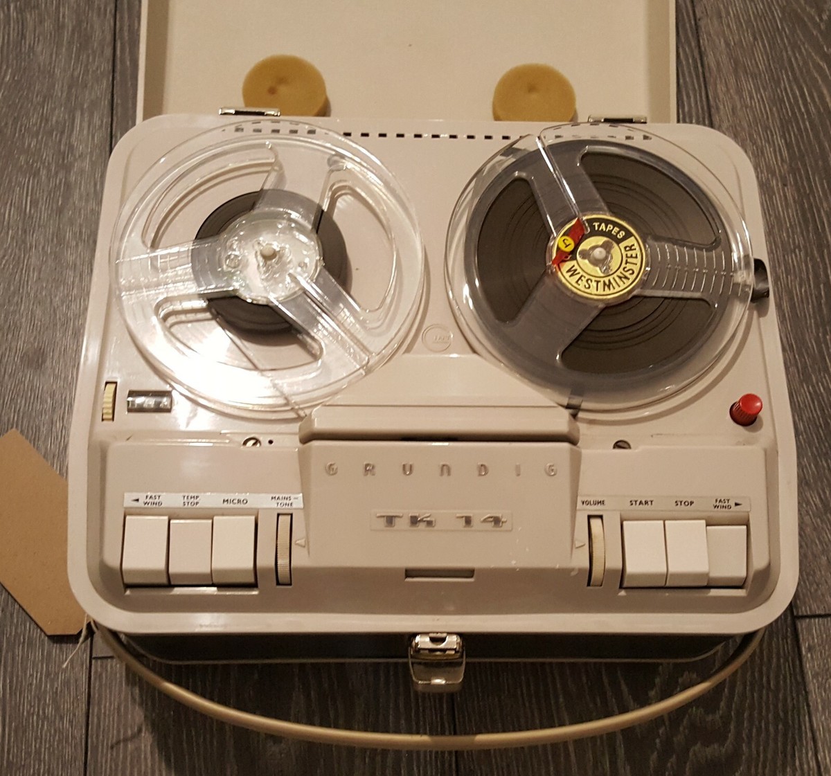 Vintage Magnetophone Grundig TK141 Avec Micro G313 – Pour Réparation Ou Pièces
