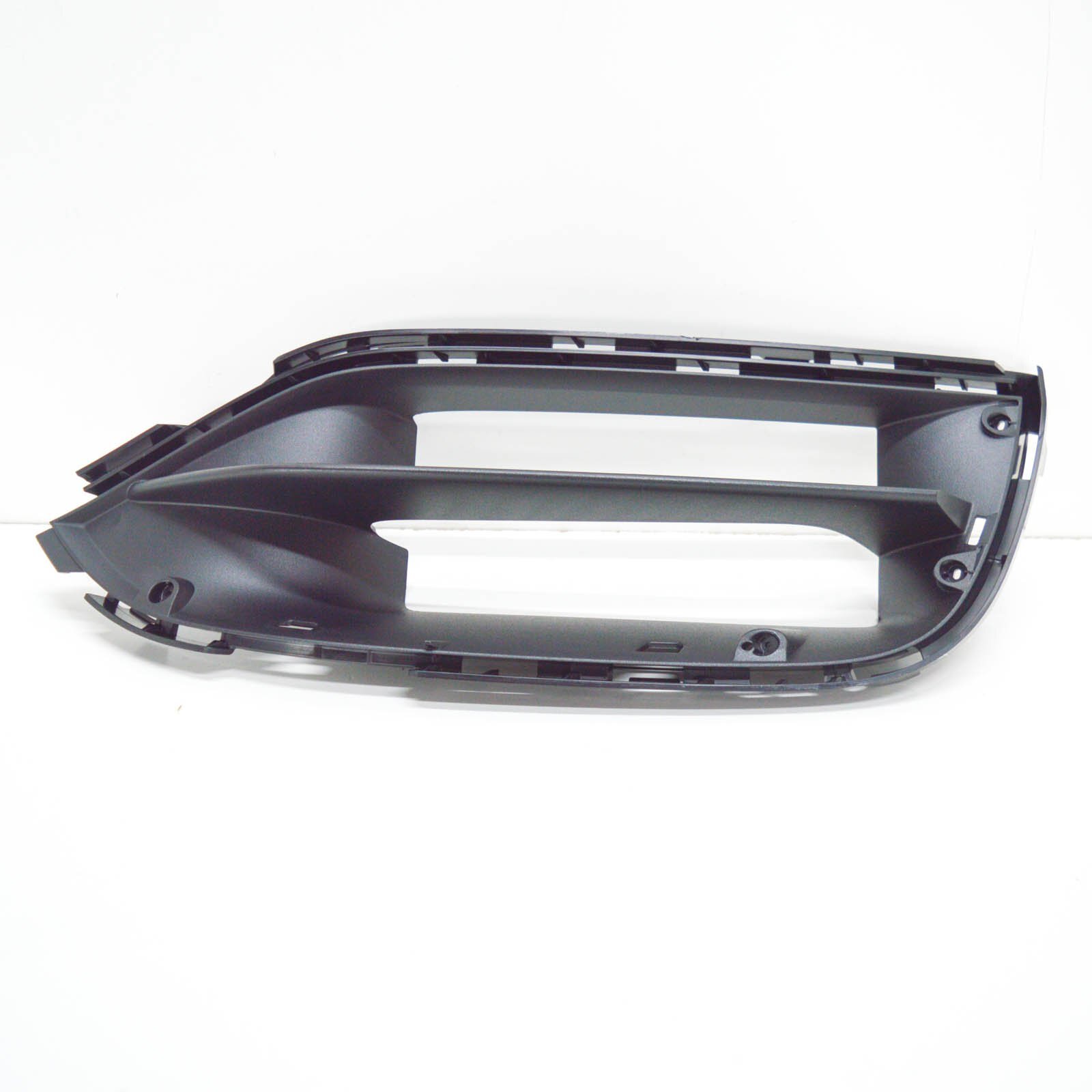 MERCEDES-BENZ C W205 Kühlergrill vorne rechts A2058858104