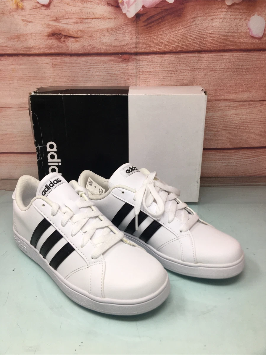 NEW Adidas Baseline K White/Black size 4.5 | eBay