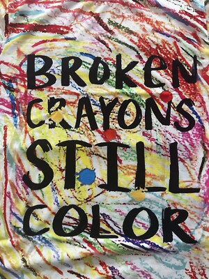 Set Cap und Shirt  broken crayons still color 