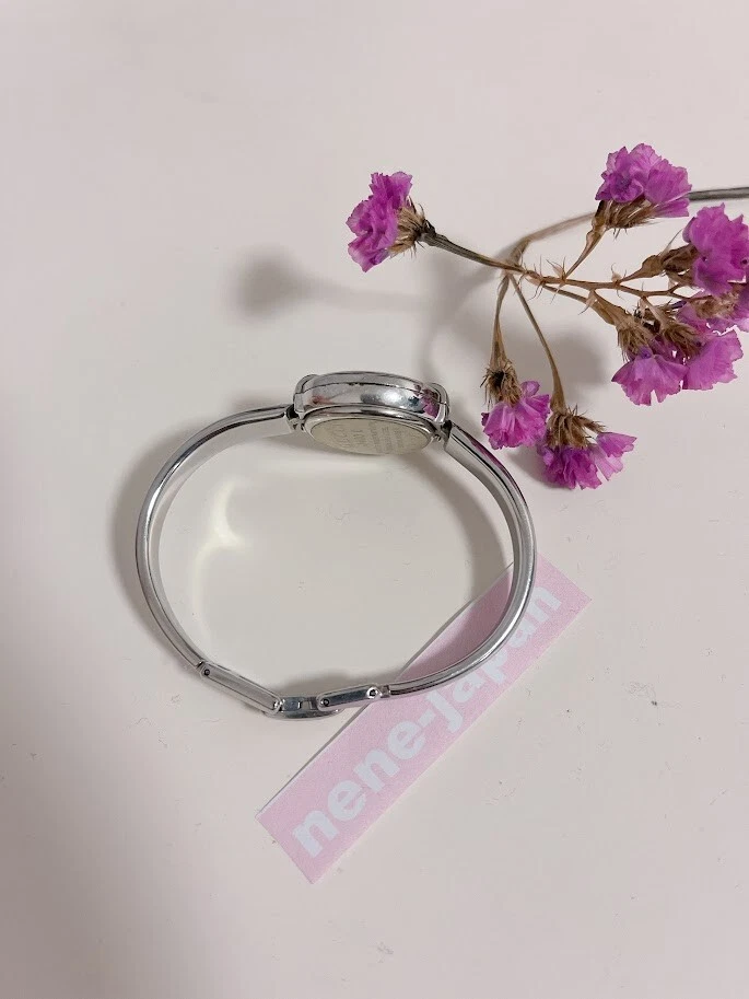 GUCCI 1400L Silver White Shell Dial QZ Women’s Bangle Watch working japan - Image 3 of 4