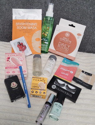 Beauty Kosmetik Paket Konvolut Garnier Espa Foamie Youth Lab Glossybox uvm.
