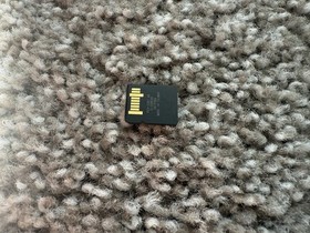 Sony PlayStation Vita PSVita Slim PCH-2001 - 8 GB Memory Card, Charger, Booklets