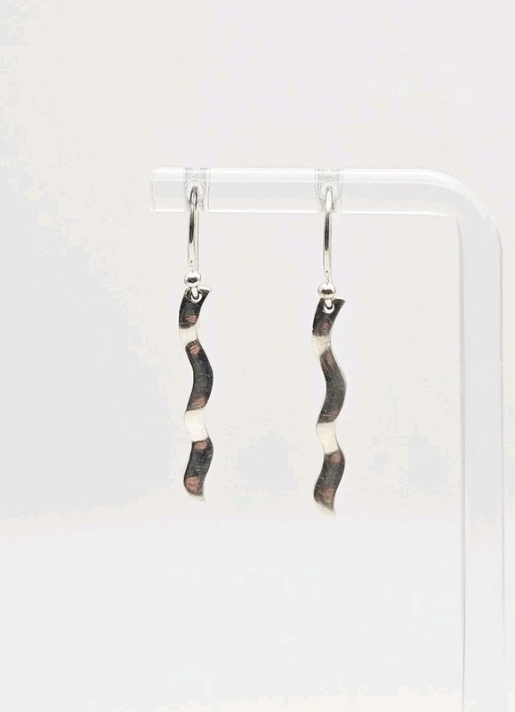 SU Sterling Silver Zig Zag Dangle Earrings