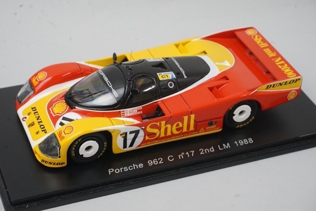 Porsche 962 Le Mans 1988 N°17 – Miniature Spark 1/43 – Neuve