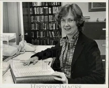 Press Photo Chicopee Librarian Marcia Rich Works at Desk - sra18466