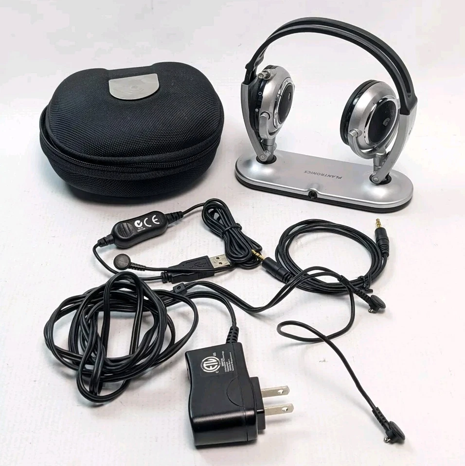 Plantronics Pulsar P590 Bluetooth Headset w/ Case *missing foam ear pads - Image 2 of 4
