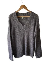Susina Size M Gray Stretchy Fuzzy Knit V neck Boxy Sweater