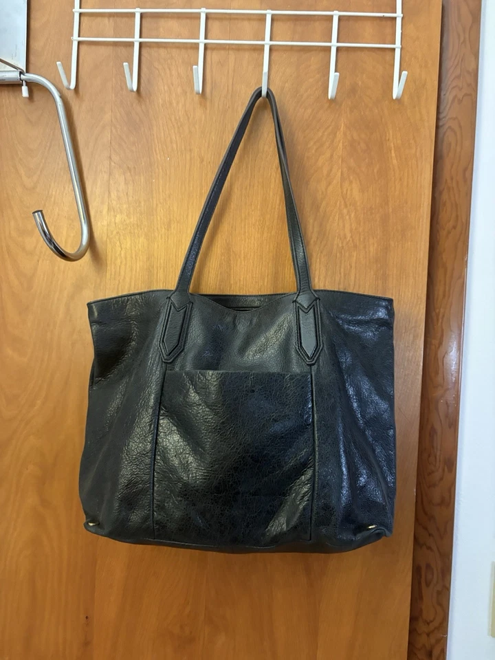 Bolso de mano de cuero Aimee Kestenberg Foto 2 de 2