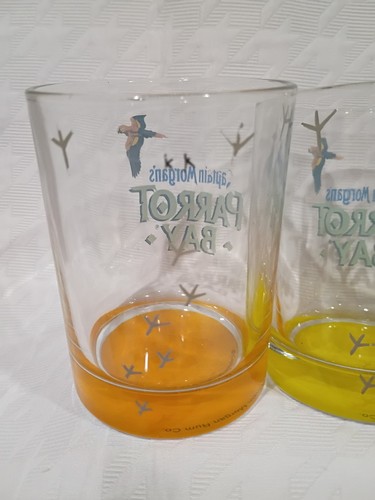 4 VTG Captain Morgan Parrot Bay Spiced Rum Double Rocks Colored Bottom Glasses - Picture 10 of 17