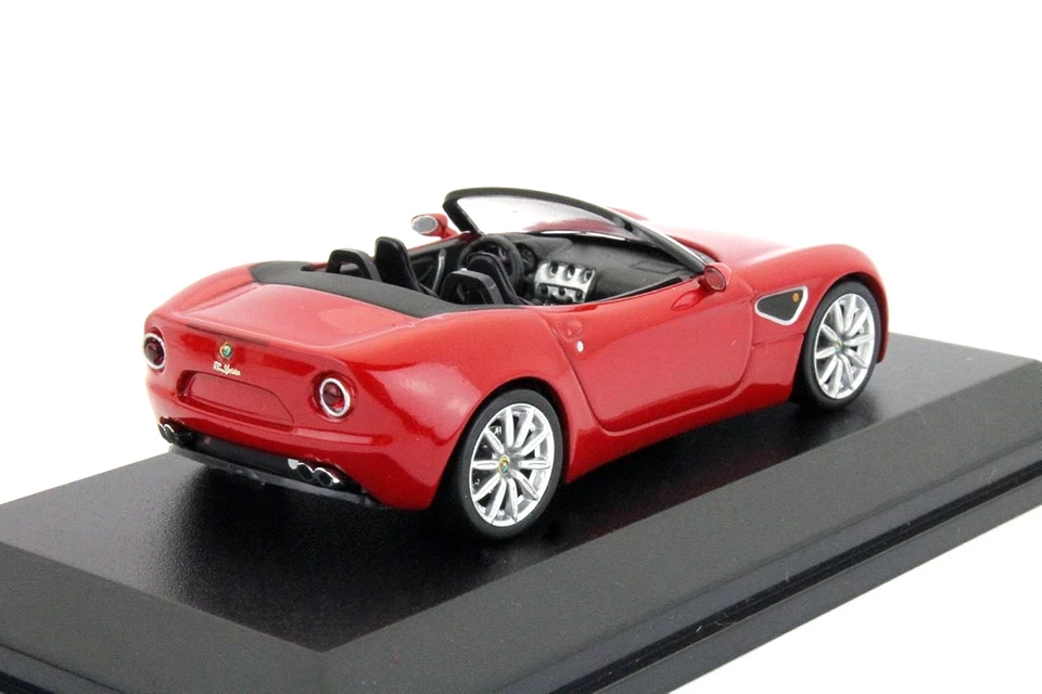 Coche de juguete Alfa Romeo 8C Spider Red Rosso Minichamps 64 escala 1:64 - Imagen 2 de 4