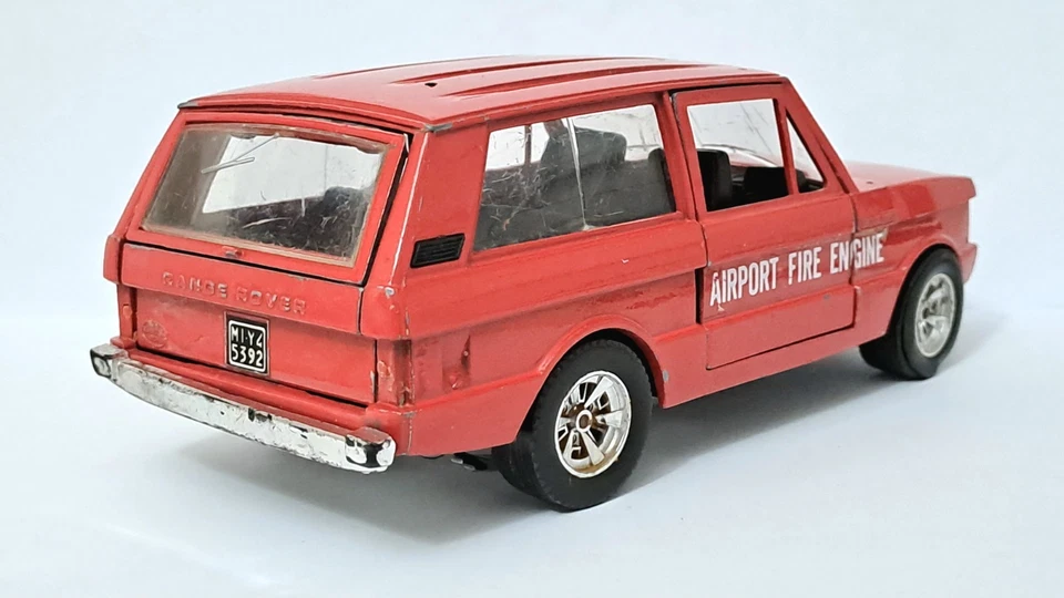 MARTOYS - LAND ROVER RANGE ROVER (1970) - 1:24 - Immagine 2 di 4