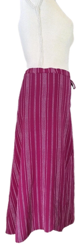 Falda midi de tulipán a rayas rosa/blanco boho MAURICES talla M imitación envoltura Foto 3 de 4