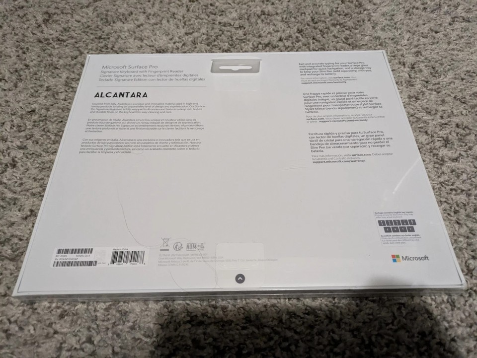 Microsoft Surface Pro Keyboard w/Fingerprint Scanner for Surface Pro 8