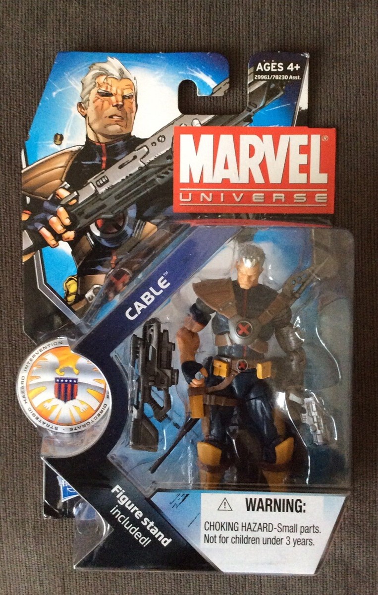 HASBRO MARVEL UNIVERSE 3.75 ACTION FIGURE CABLE, FIGURE STAND MIP