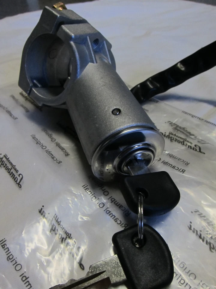 Interruptor de encendido Lamborghini Countach con 2 llaves nuevo Foto 2 de 4