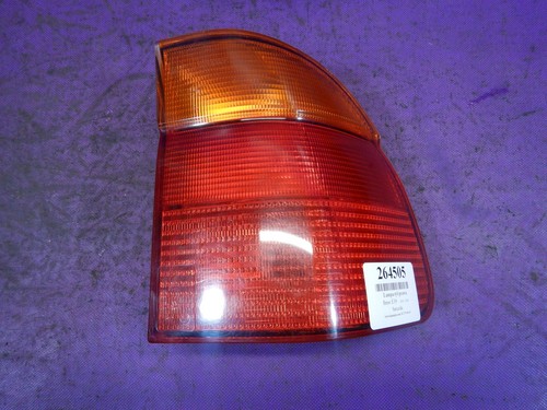 BMW E39 0004 HECKKOTFLÜGEL RECHTE LAMPE 8361672 / ST 21001
