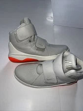 Nike Men's Marxman Sneakers Light Bone Crimson Sz 9 832764-003 NEW