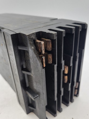 Square D LA36250 I-Line Circuit Breaker 250A 3P 600V Type LA Black - Picture 17 of 17